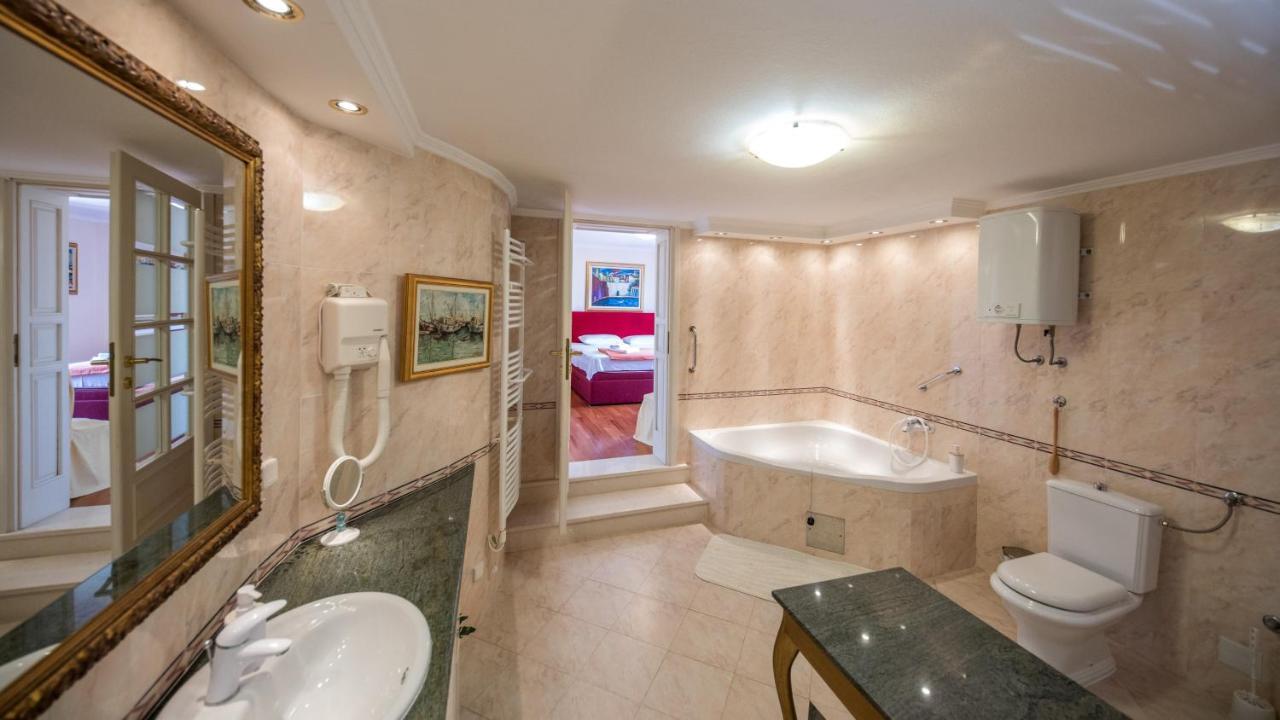 Holiday Home Lapad Beach Royal Dubrovnik Exterior foto